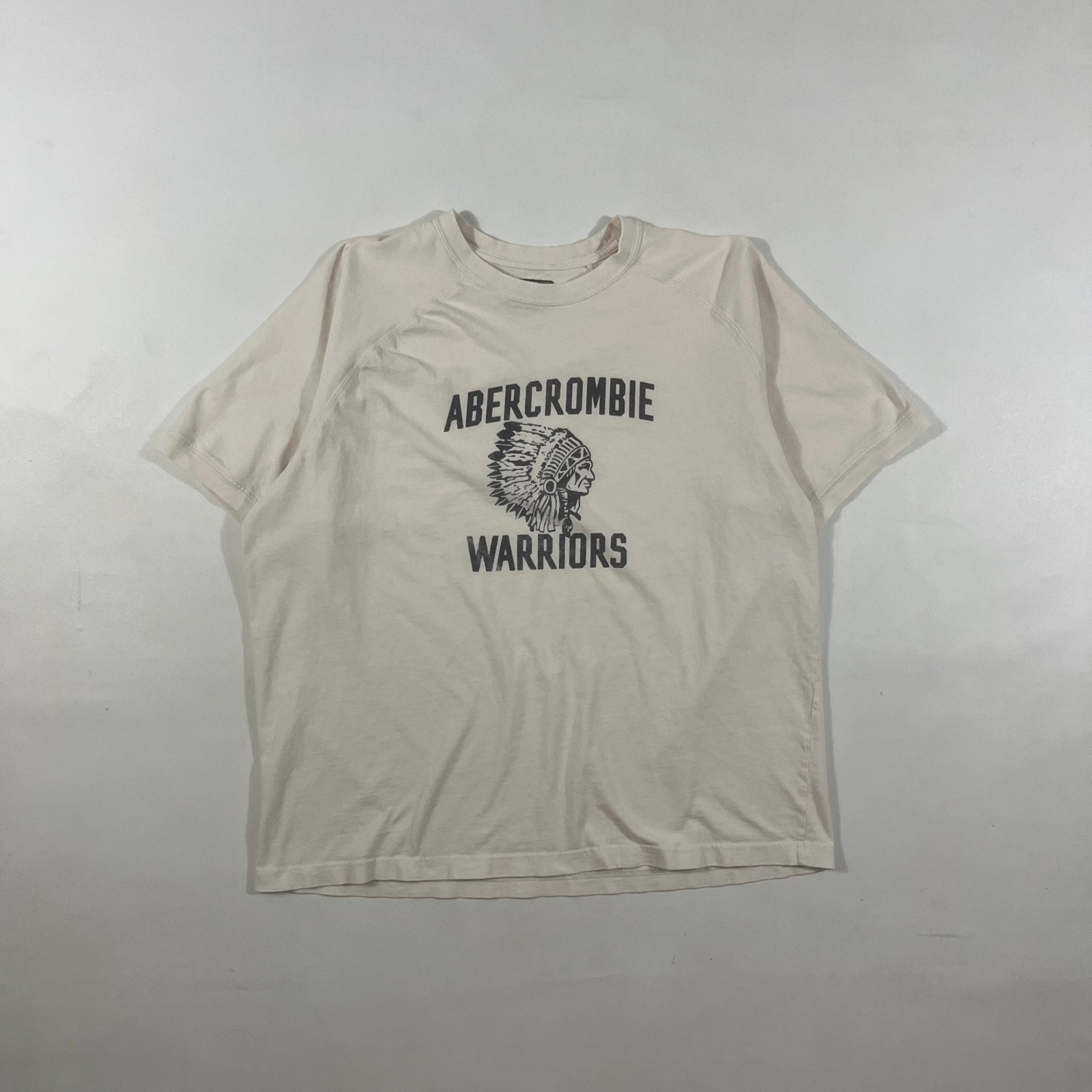Vintage Y2K Abercrombie & Fitch Warriors Cream Graphic Raglan Tee XL