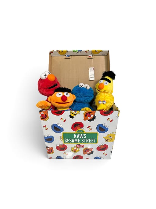 KAWS Sesame Street Uniqlo Plush Toy Complete Box Set 2018