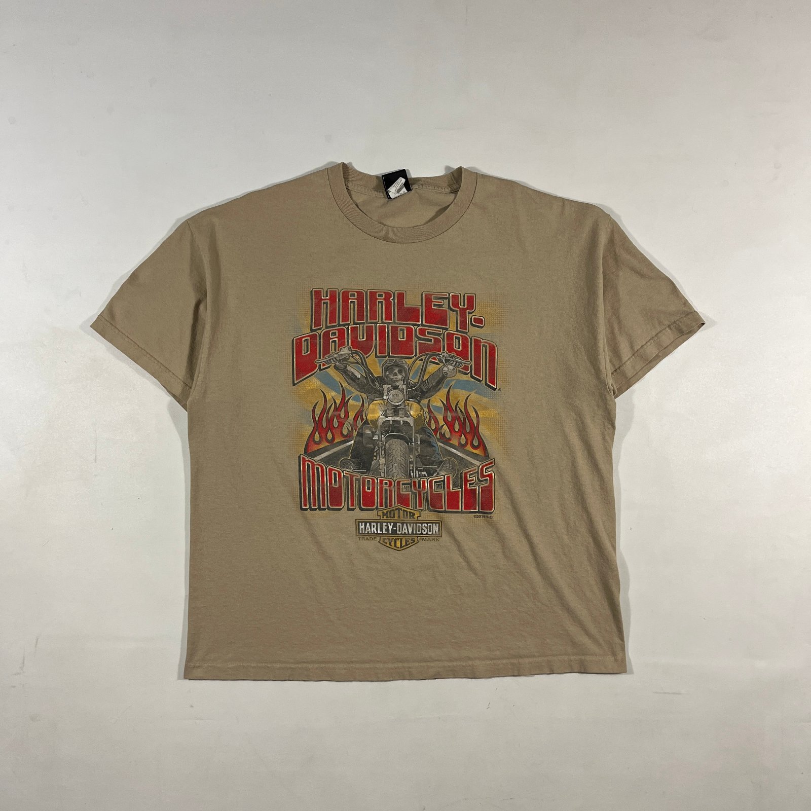Harley-Davidson Nashville TN Skeleton Biker Flames Graphic Tee Tan Boxy Fit