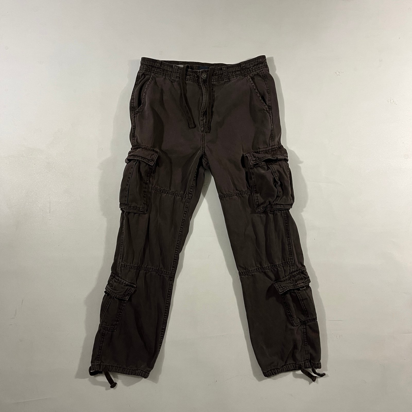 Vintage Y2K Aeropostale Faded Brown Multi-Pocket Parachute Cargo Pants