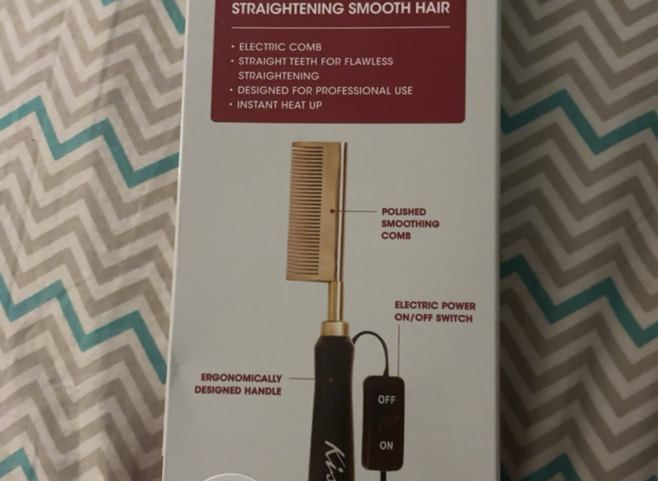 Pressing hot comb hairs straightener